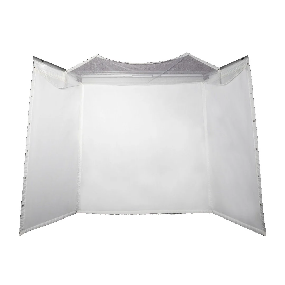 HomeCourse retractable golf screen